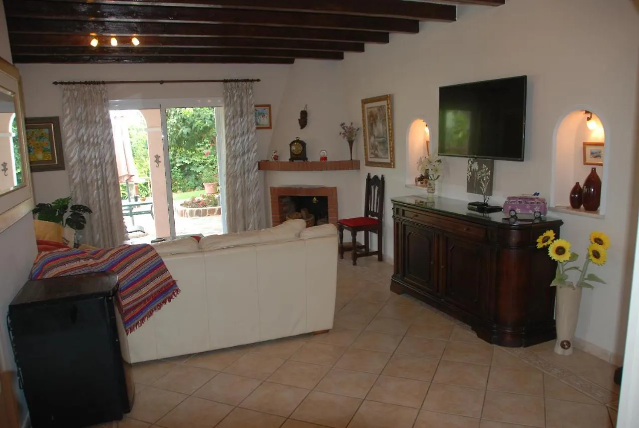 Bonito-Sol Villa Sitio de Calahonda