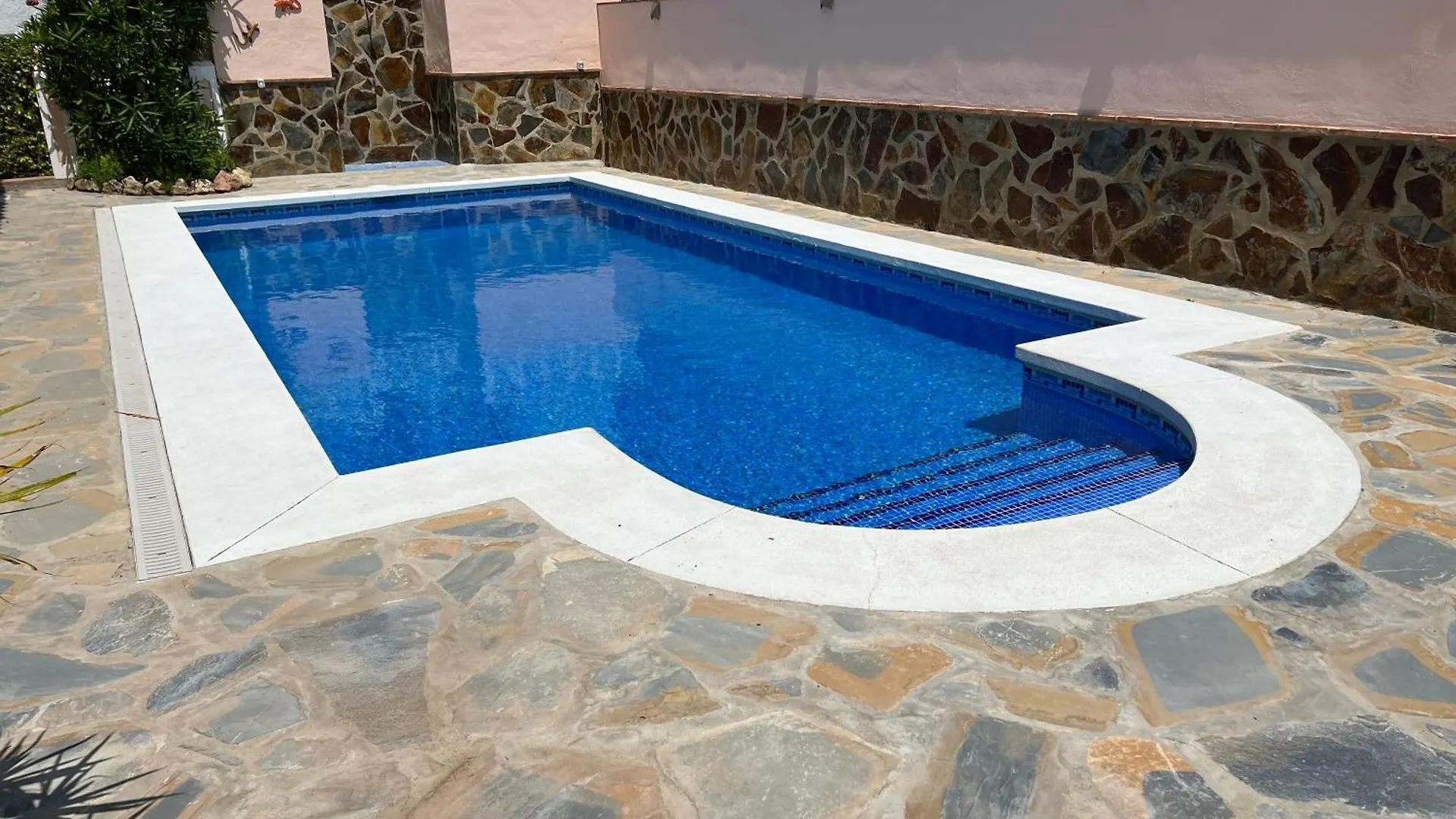 Bonito-Sol Villa Sitio de Calahonda