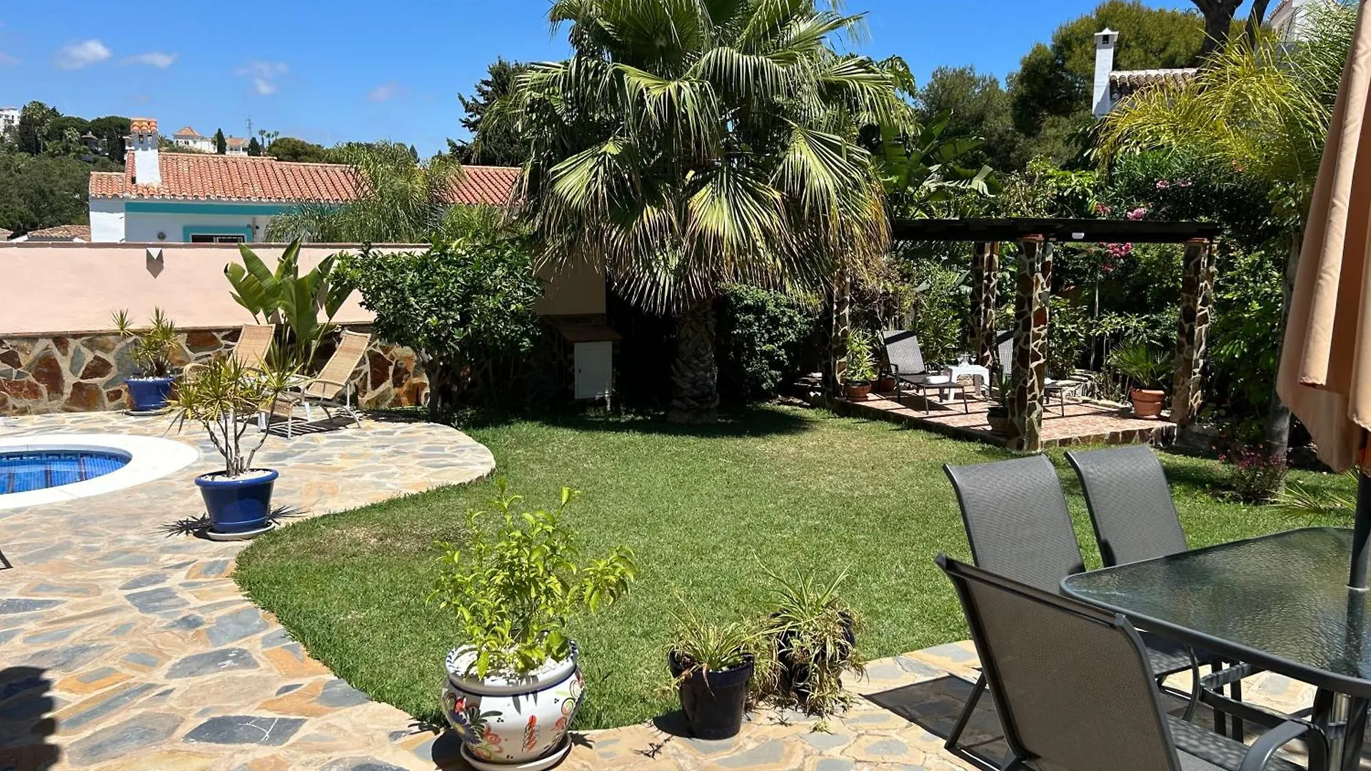 Bonito-Sol Villa Sitio de Calahonda Spain